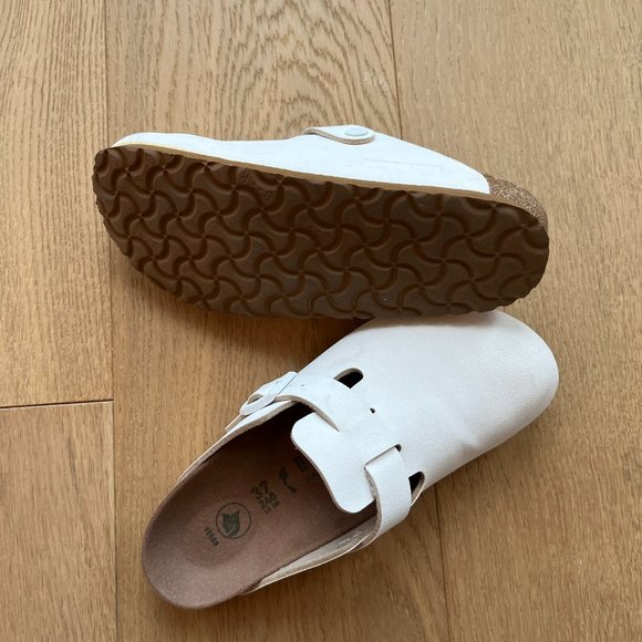 White Boston Vegan Birkenstock - Picture 3 of 5